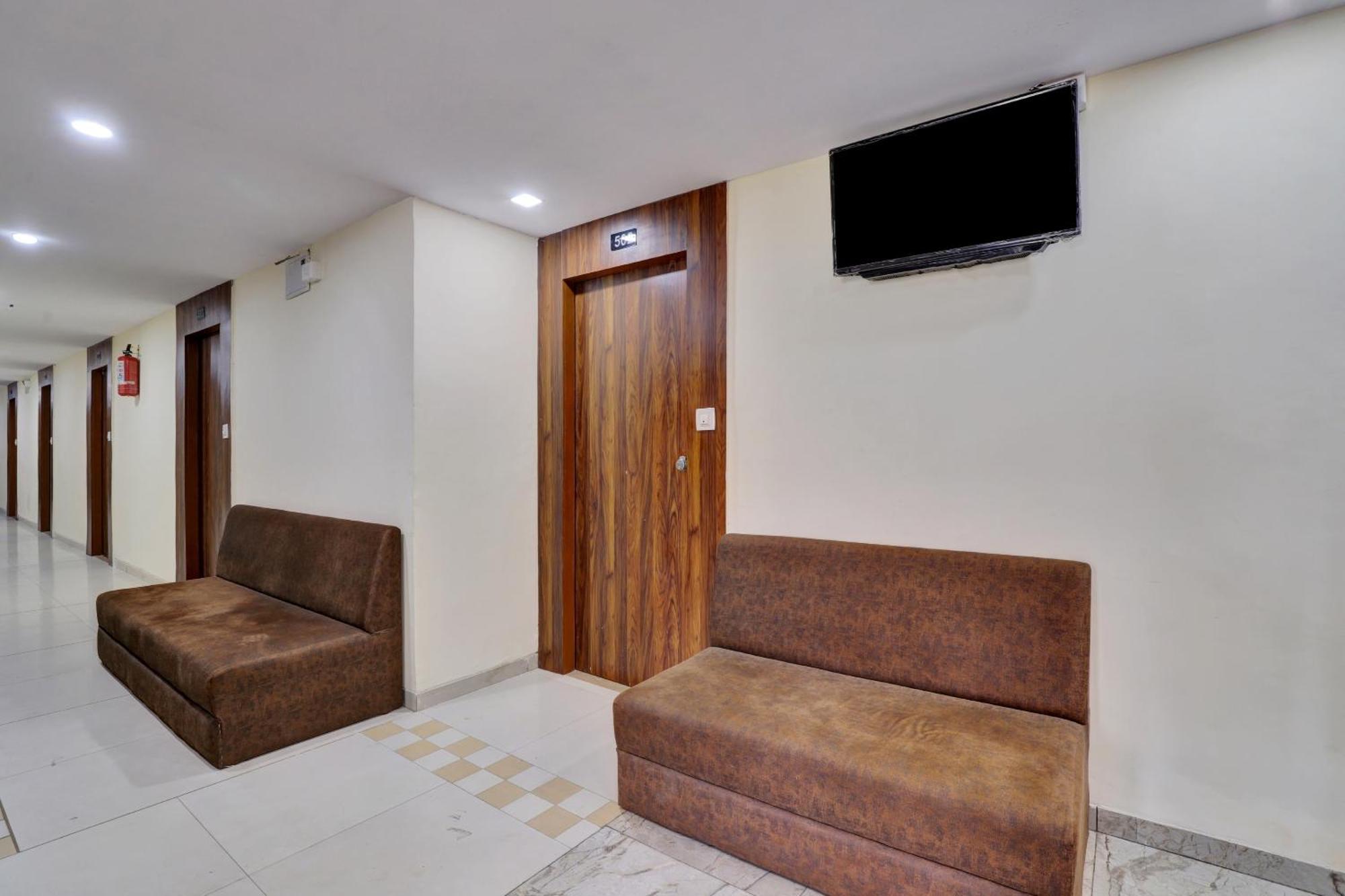 Hotel O Neelkamal Ahmedabad Exterior foto