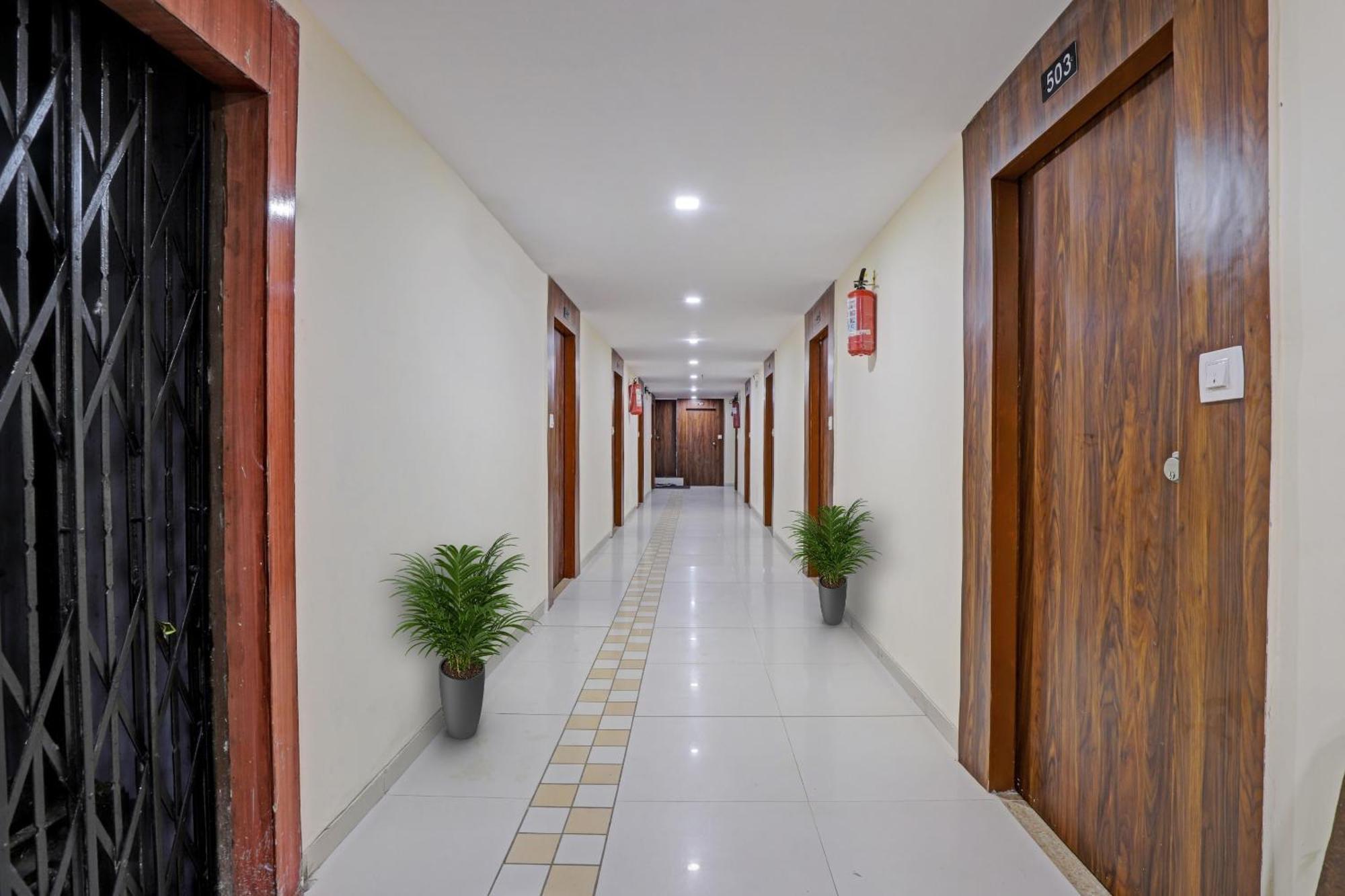 Hotel O Neelkamal Ahmedabad Exterior foto